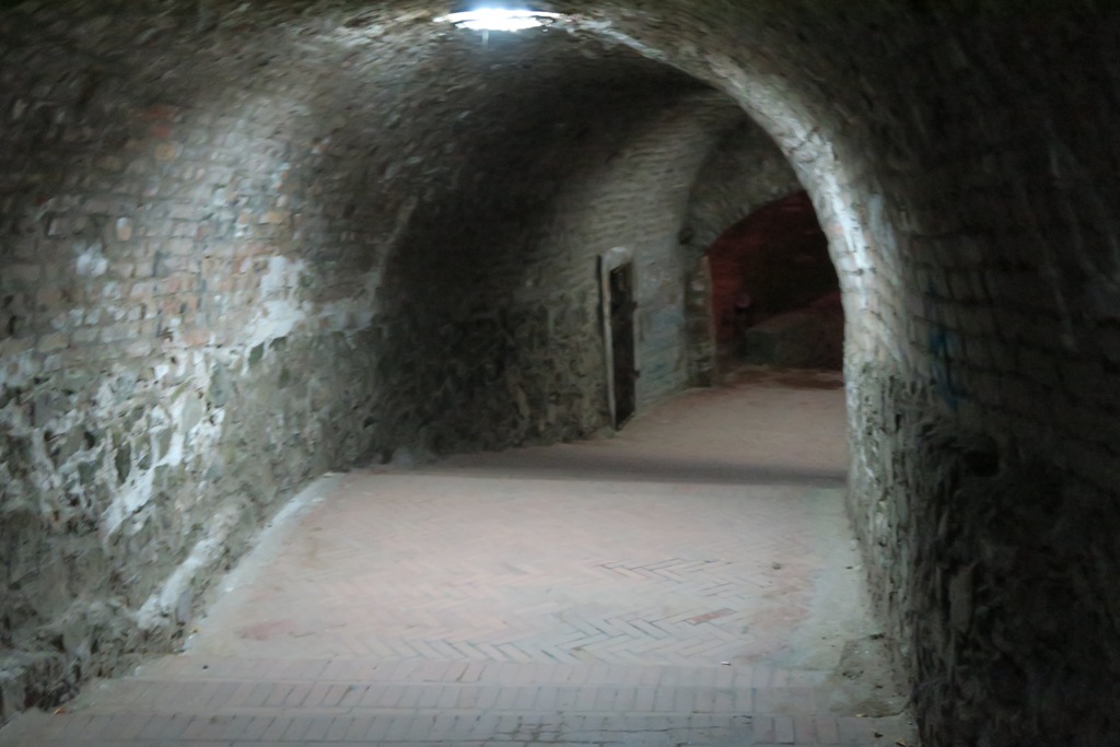 13_underground-tunnel-inside-petrovaradin-fortress