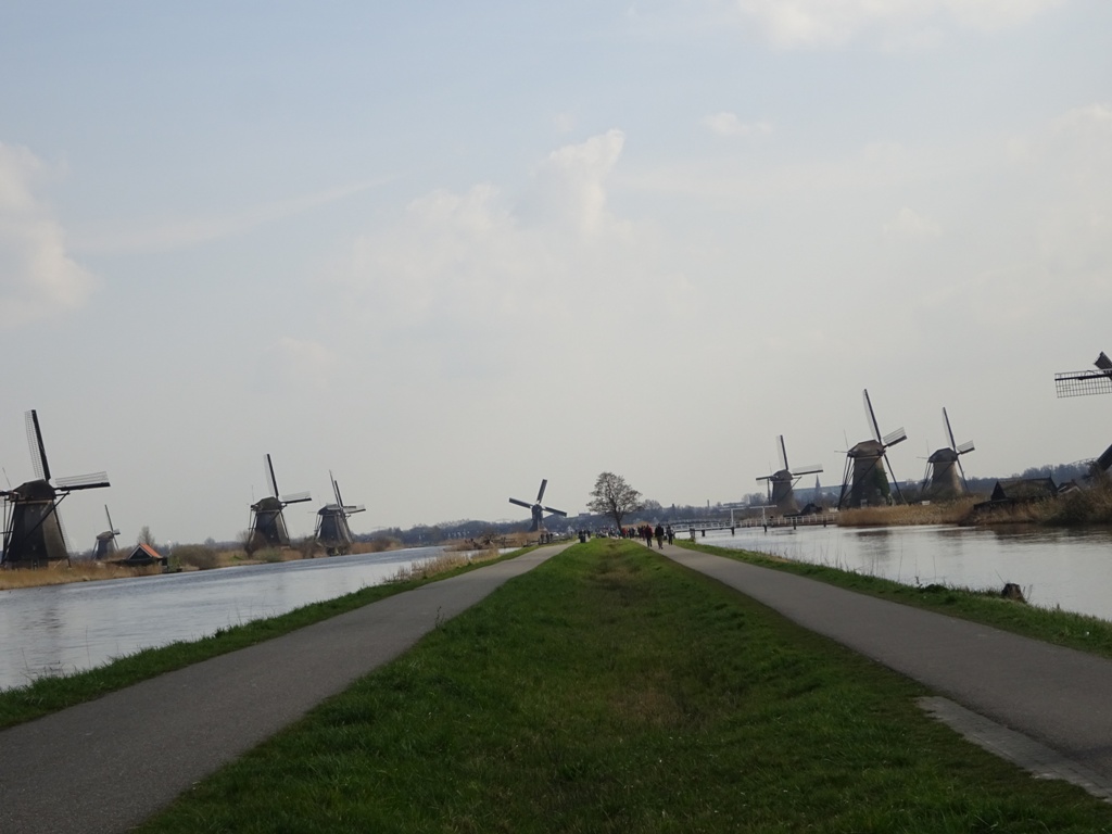 09_windmills-at-06_kinderdijk-holland