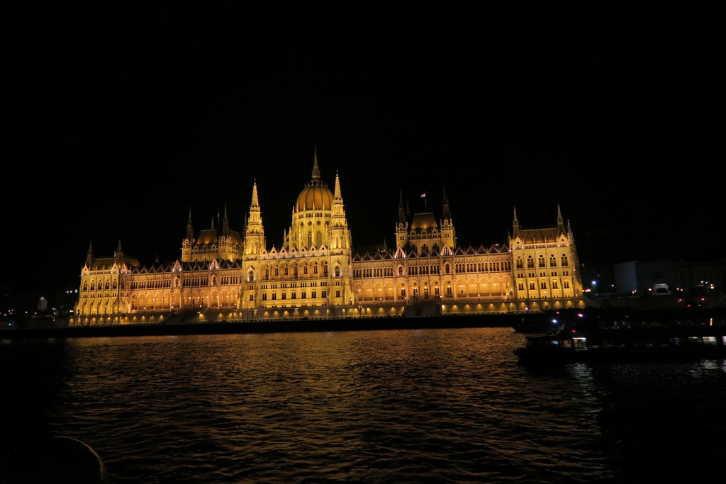 5_parliament-budapest-3-n